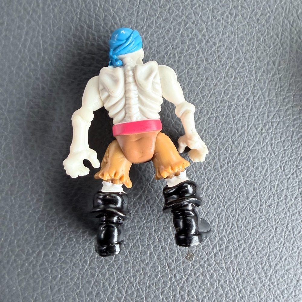 Fisher Price 2002 IMAGINEXT PHANTOM PIRATE Skeleton Gold Shorts - Picture 2 of 4